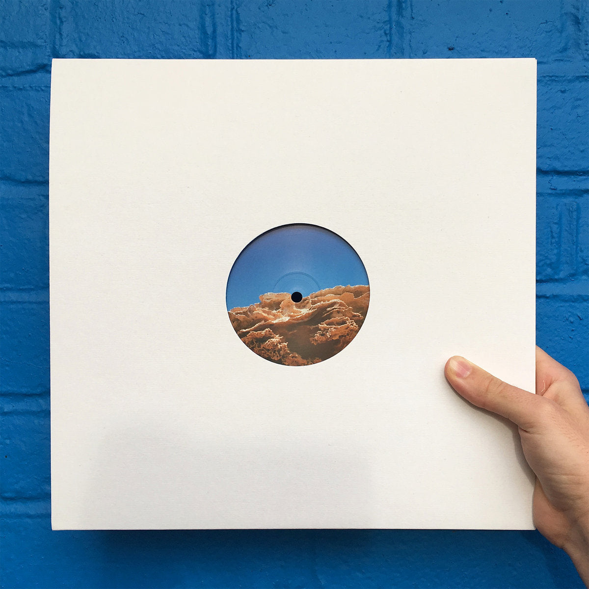 DJ DIFFERENT - Manhattan Drive