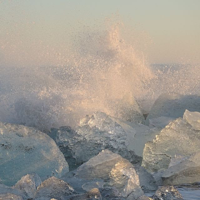 Lucy Gooch - Rushing EP (Expanded Edition)