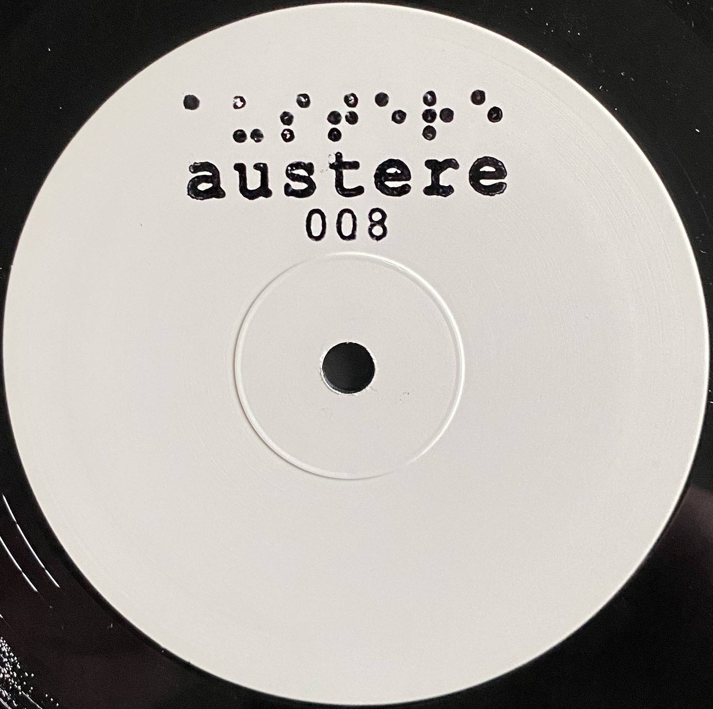 LAAK - Austere 008