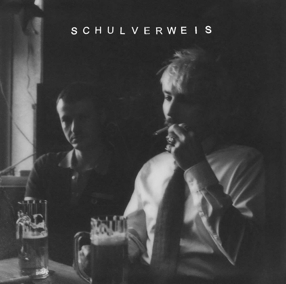 Schulverweis - Mehr b/w No Future