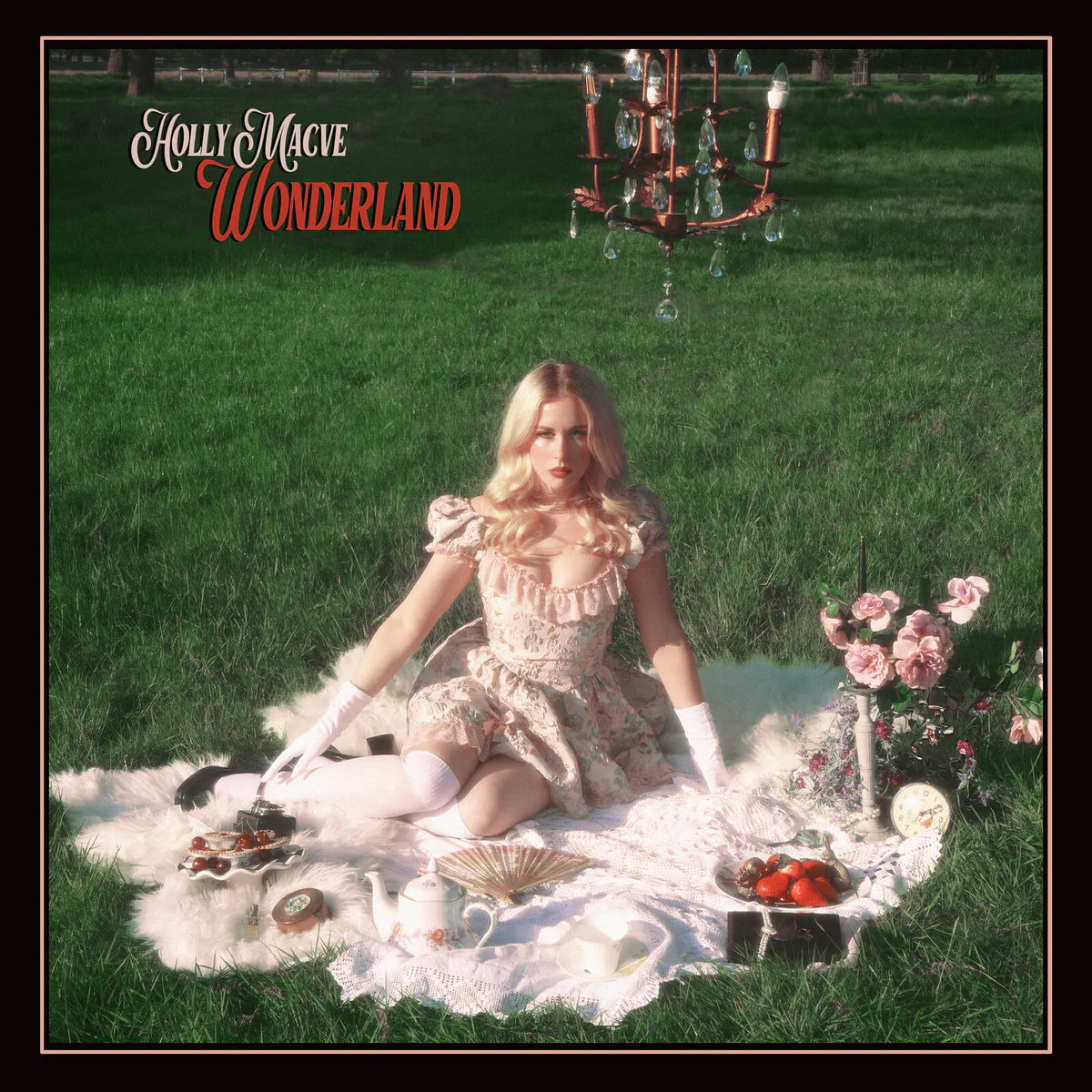 Holly Macve - Wonderland [Strawberry Red LP]