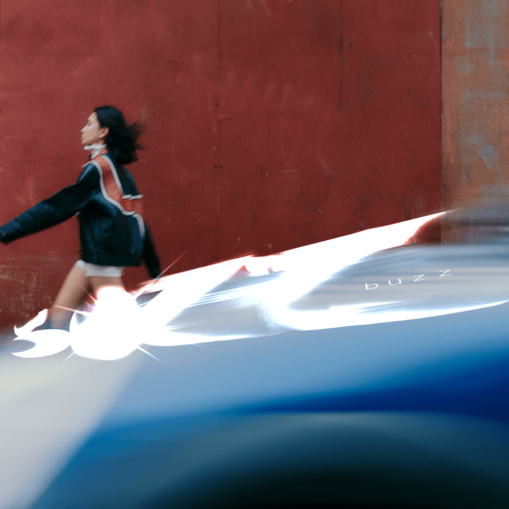 NIKI - Buzz [Ink & Paint Vinyl]