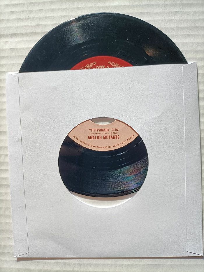 ANALOG MUTANTS - Tittyshaker / Mod Edit [Black Vinyl]
