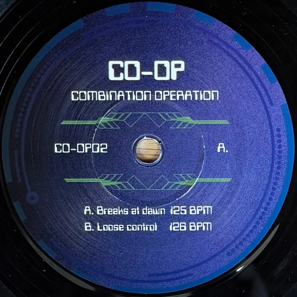 COMBINATION OPERATION - Breaks At Dawn [7" Vinyl]