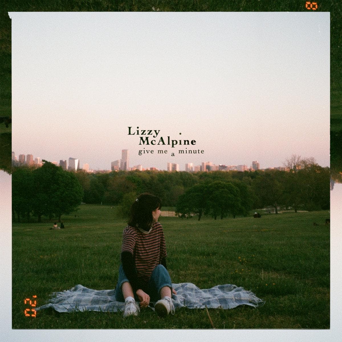 Lizzy McAlpine - Give Me a Minute [CD]