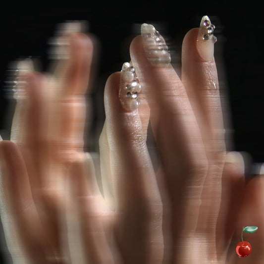 Cecile Believe - Plucking A Cherry From The Void [Clear Vinyl]