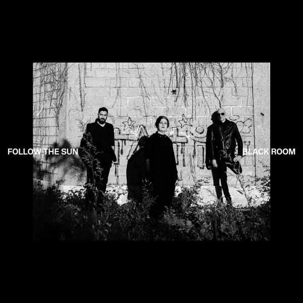 Follow The Sun - Black room [printed sleeve]