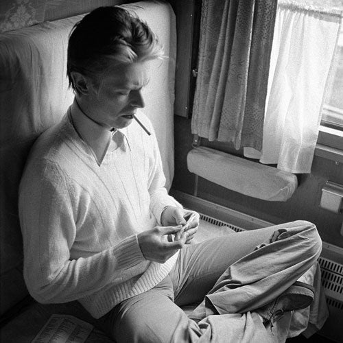 David Bowie - Behind The Curtain [Book]