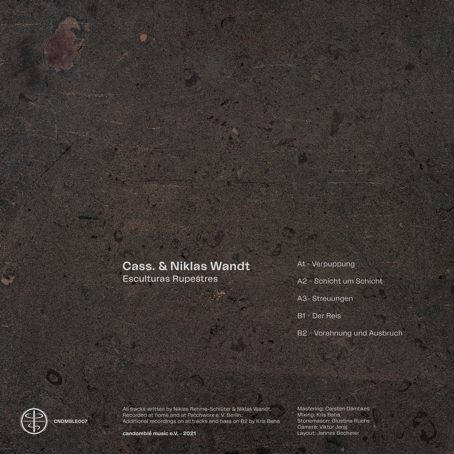 Cass. & Niklas Wandt - Esculturas Rupestres