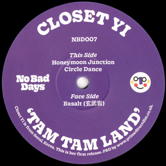 Closet Yi – Tam Tam Land