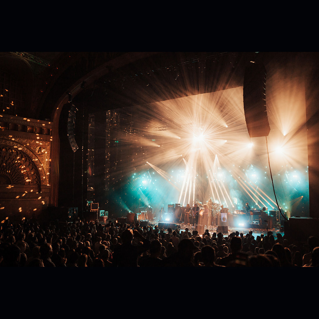 My Morning Jacket - MMJ Live Vol. 2: Chicago 2021 [Translucent Orange Vinyl 3LP]