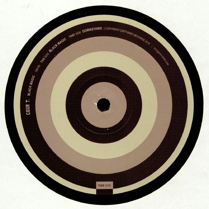 Cour T. - Black Magic
