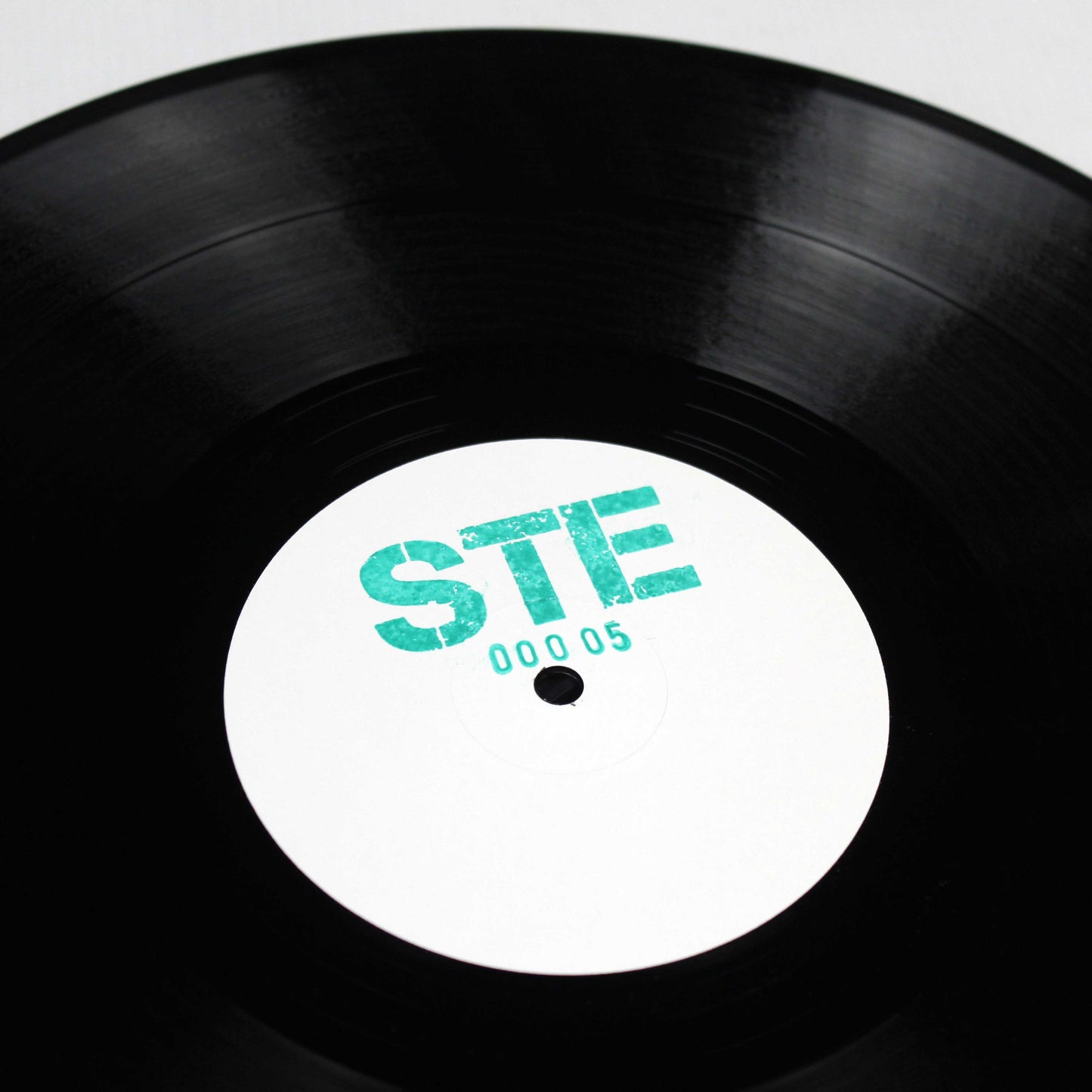 Ste Roberts - 00005 (inc London Modular Alliance Remix) [Limited 150 Press]