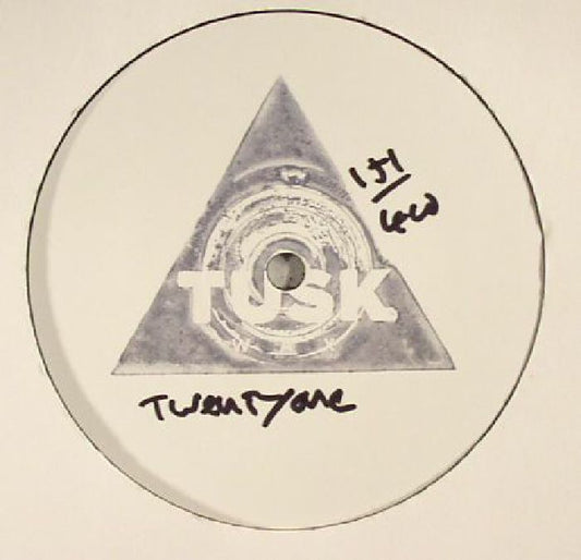Ali RENAULT - Tusk Wax Twenty One