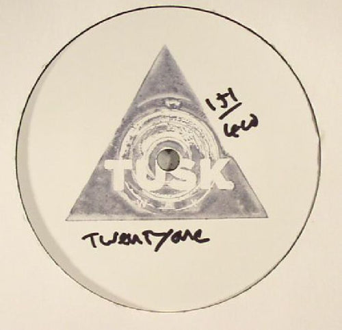Ali RENAULT - Tusk Wax Twenty One
