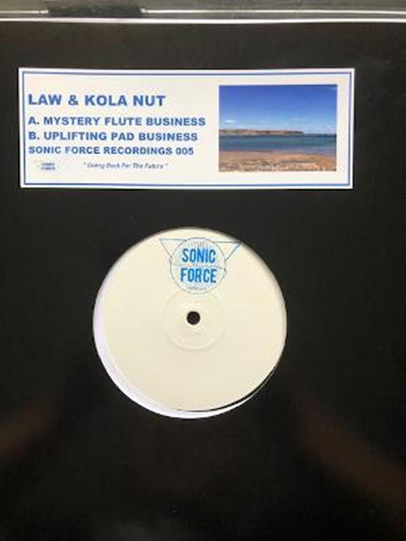Law & Kola Nut - Mystery Flute Business / Uplifting Pad Business