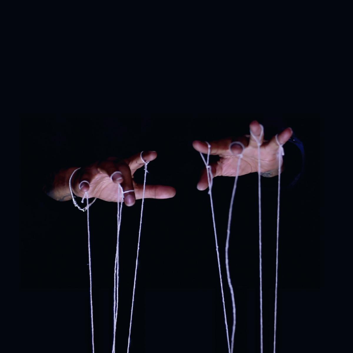 DRS - The Puppeteer [full colour sleeve]